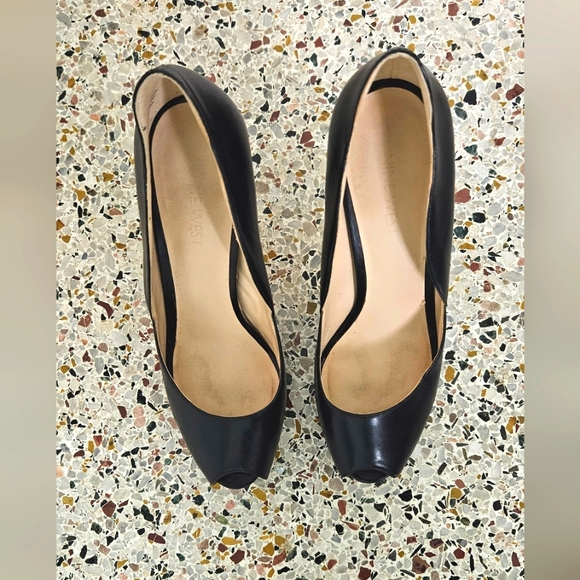 NineWest "Copilot" peeptoe heels - Picture 2 of 10